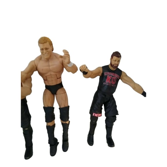 Mix Lot See Wrestlers Adam Rabbit Stone Cold Steve Austin Becky Lynch (8) - Picture 4 of 9